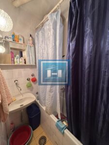 PRILIKA KOJA SE NE PROPUŠTA! Kuća na ODLIČNOJ lokaciji – idealna za stanovanje i investiciju!