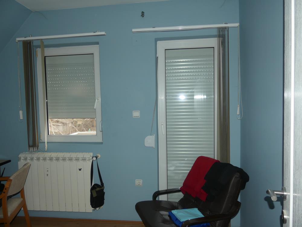 Kuća novije gradnje, okolina Jagodine