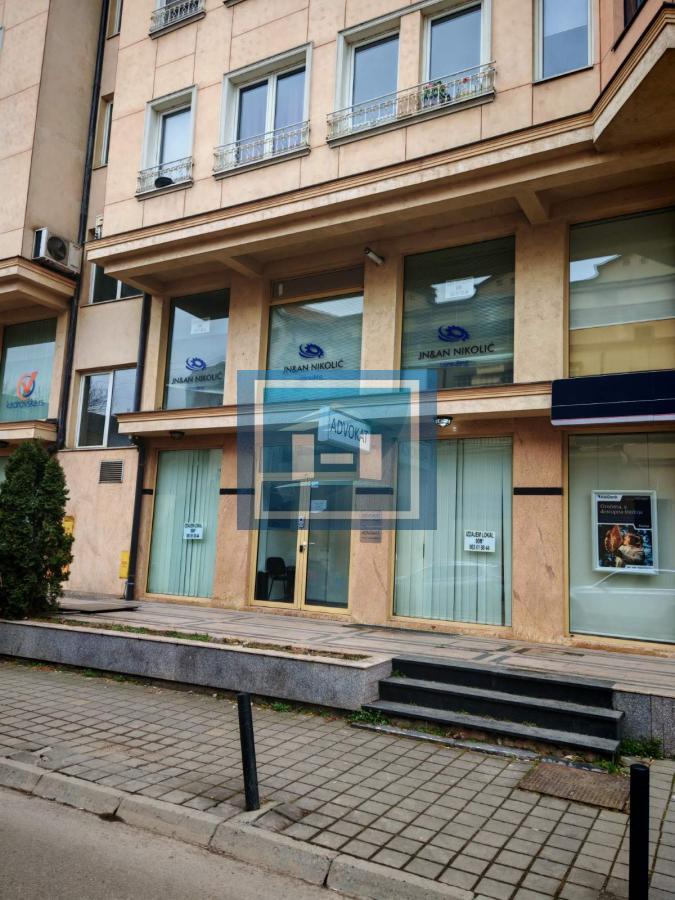 Prodaja poslovnog prostora u centru