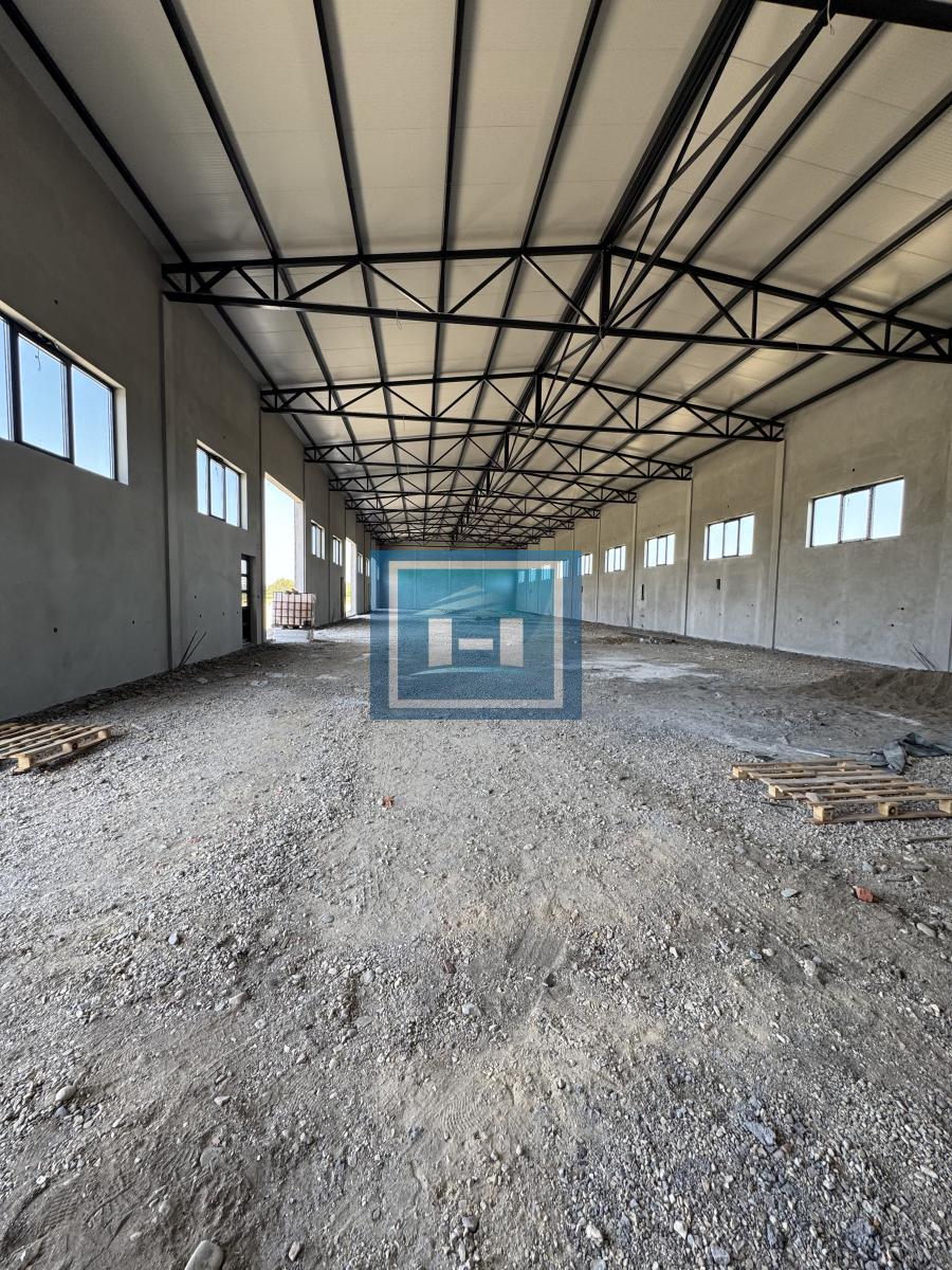 NOVA HALA POVRŠINE 1100m2