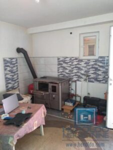 odlicna kuca sa placem u mirnom kraju