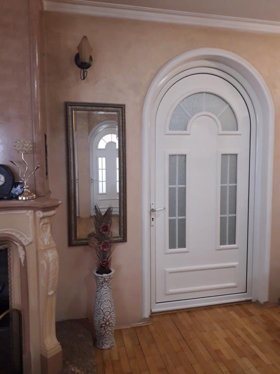 Prodaja, Stambeno-poslovni prostor, Jagodina, Centar