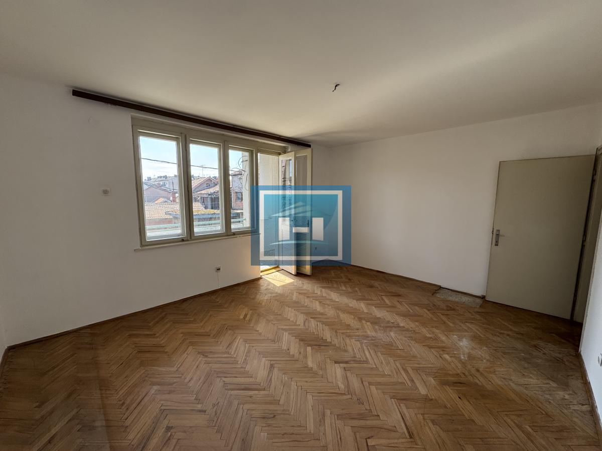 Komforan salonac u centru grada