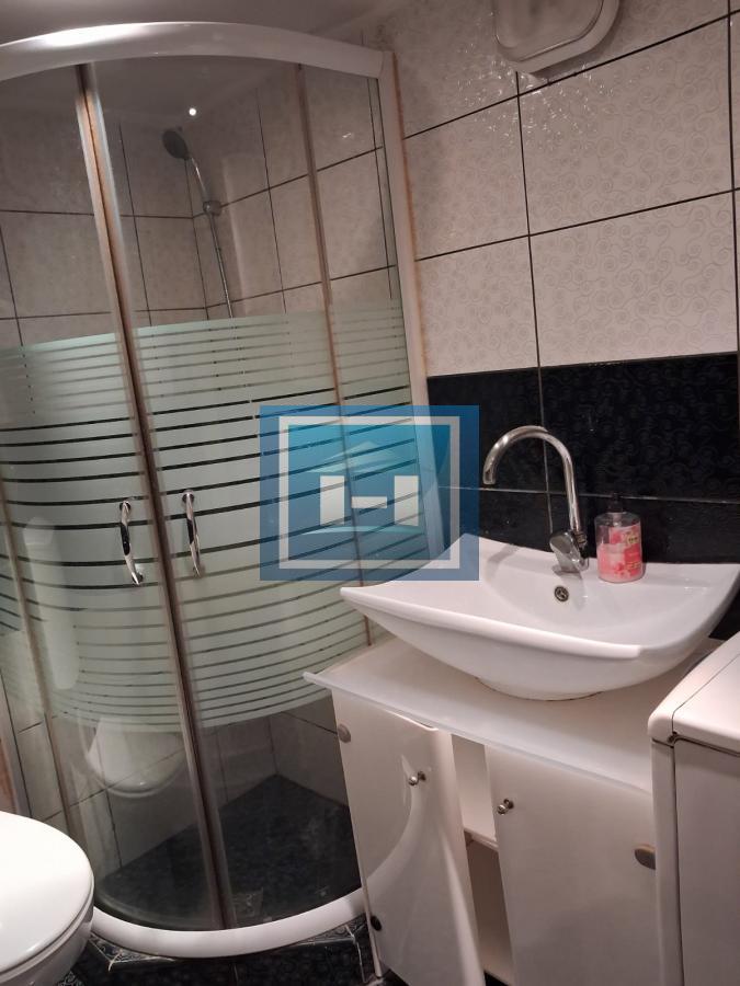 Skadarlija, renoviran, dvorište, INVESTICIJA!