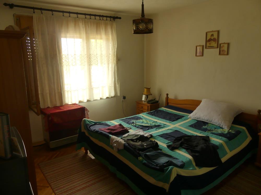 Spratna kuća u Rakitovo