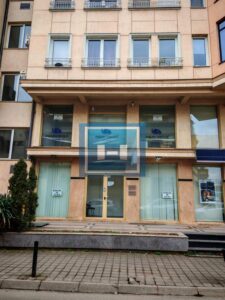 Prodaja poslovnog prostora u centru