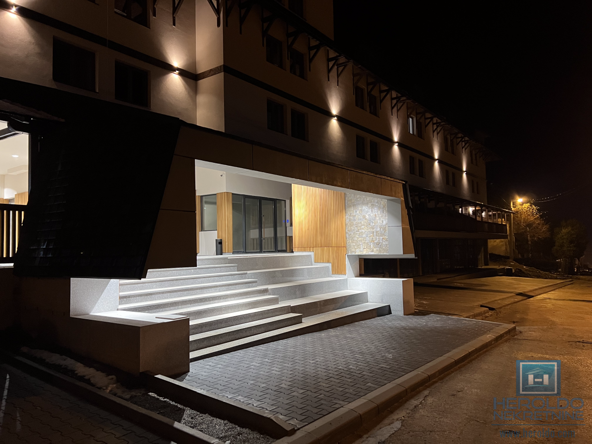 Lux Apartmani Bela reka – Brzeće