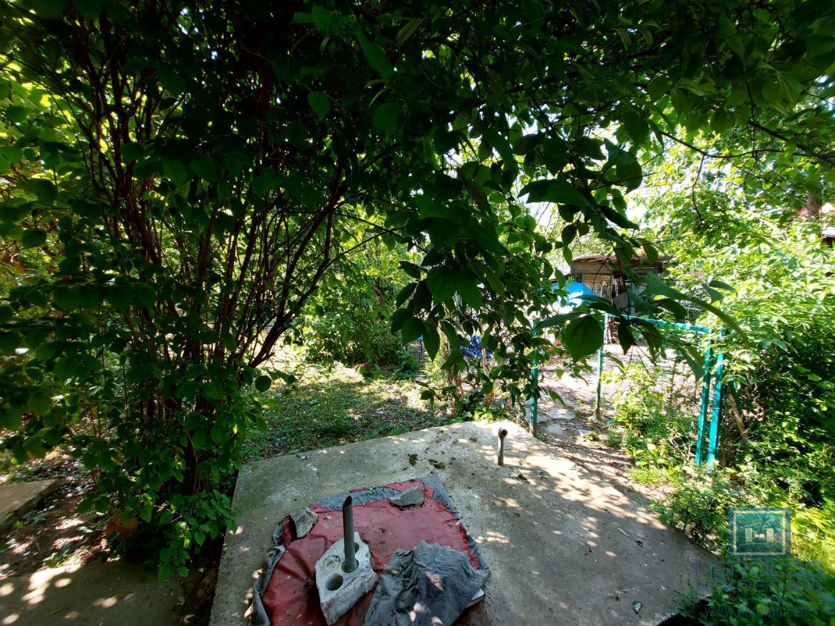 Kuća od 120m2 u naselju Kupusara na 7.39a placa