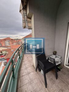 Dvosoban stan u potkrovlju ! Postoji mogućnost kupovine preko kredita!!