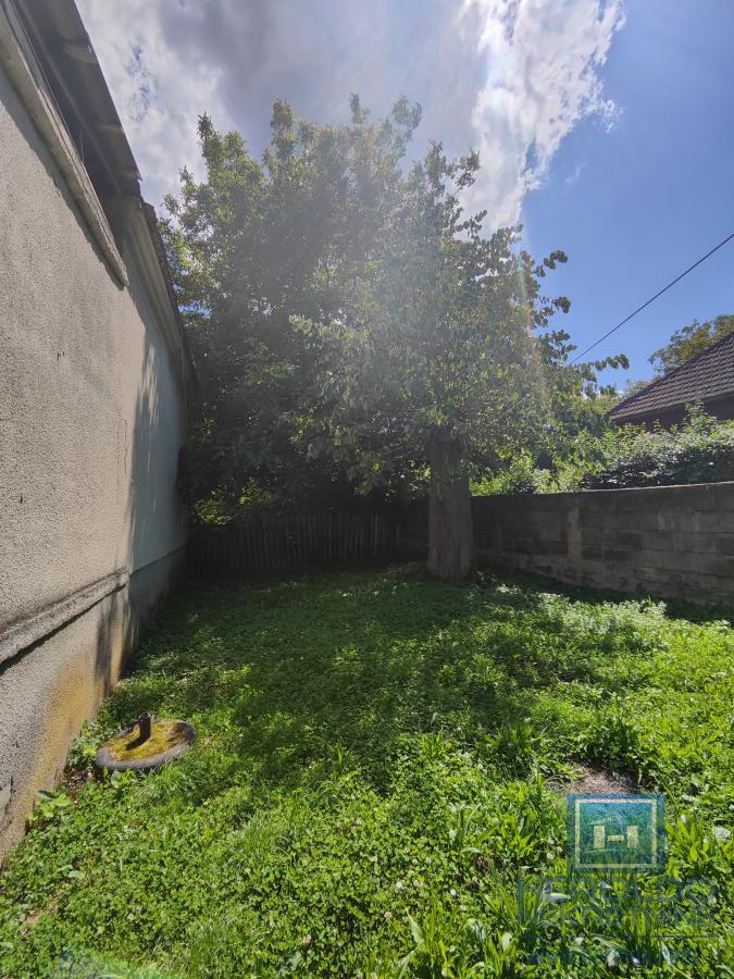 Prelepa parcela od 70 ari sa objektom u selu Lovci