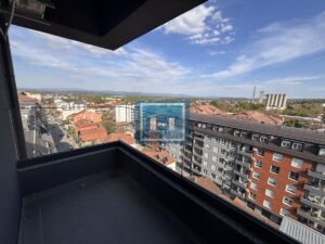 Na prodaju stan u srcu grada – sve bukvalno pred vašim vratima!