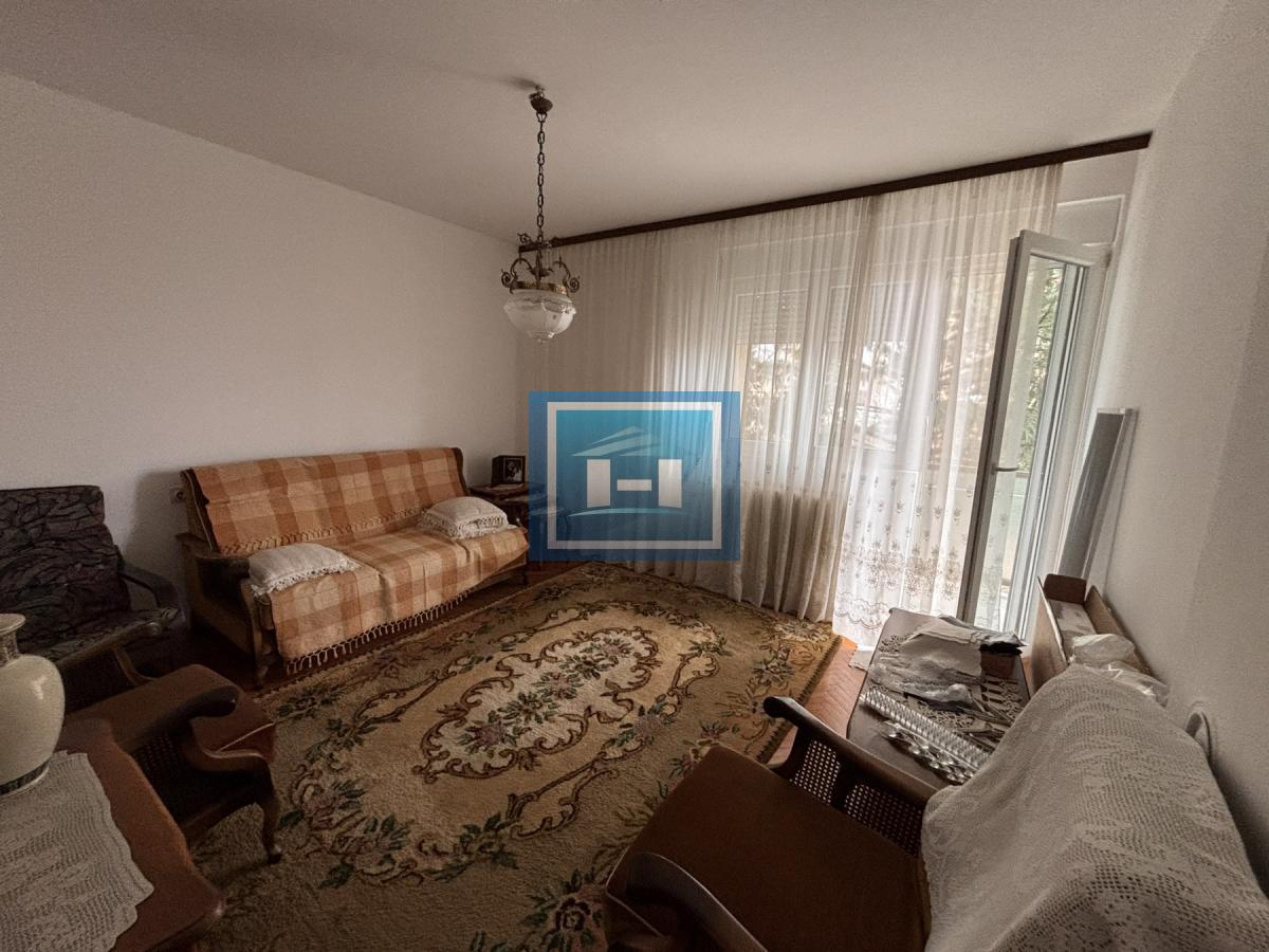 Dvosoban stan sa garažom