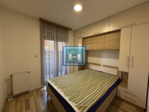 Izdaje se namešten jednosoban stan od 42 m² u blizini centra i Akva parka u Jagodini