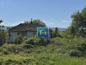 Kuća 53 m² sa 18 a placa u Tonji, Ćuprija