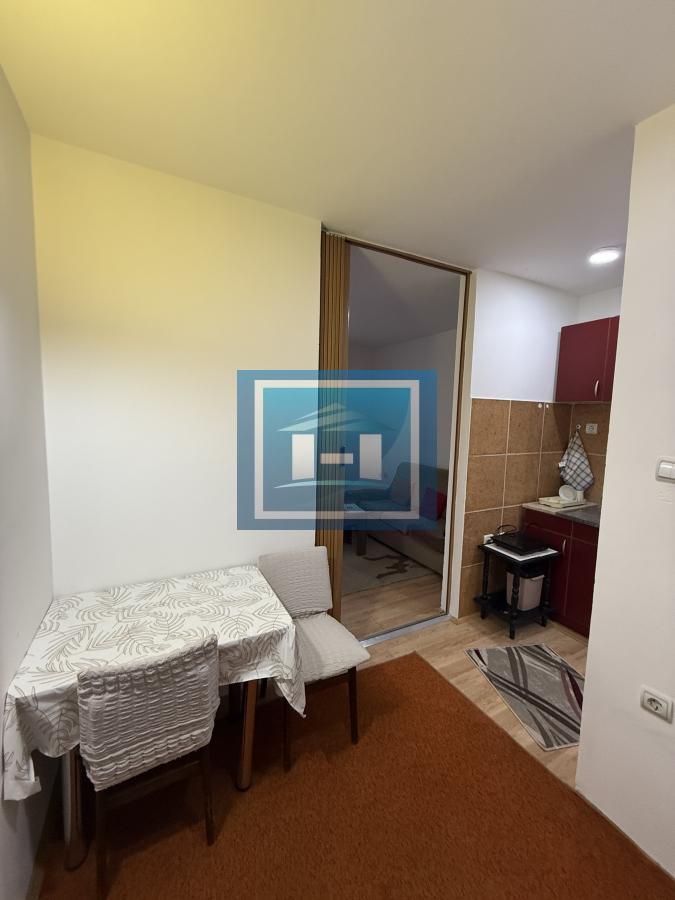 Jednosoban stan 26 m², Kajsijar, Jagodina, 2. sprat