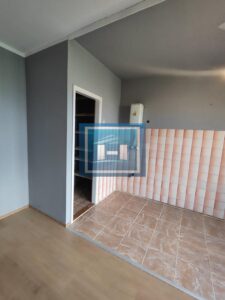 Stan od 45m2 sa garažom i ostavom od 35m2 na Strelištu
