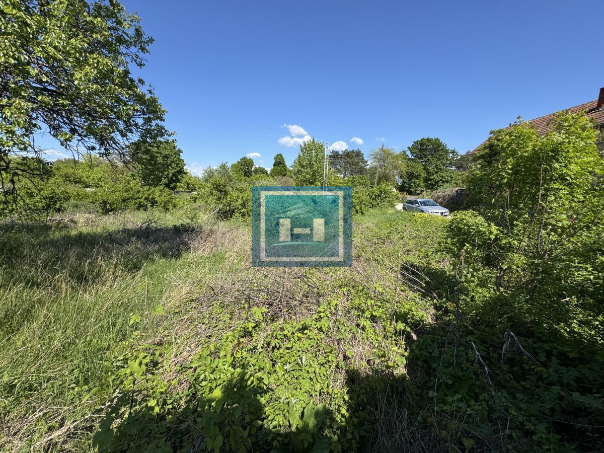 Kuća 53 m² sa 18 a placa u Tonji, Ćuprija