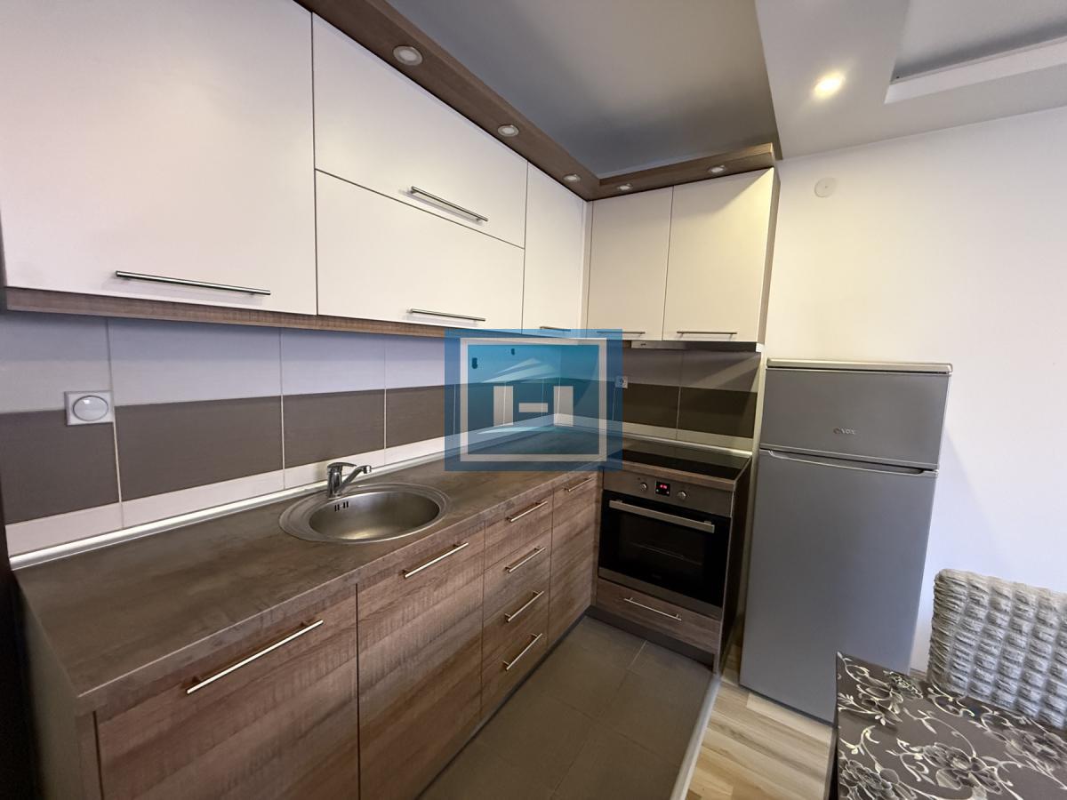 Izdaje se namešten jednosoban stan od 42 m² u blizini centra i Akva parka u Jagodini