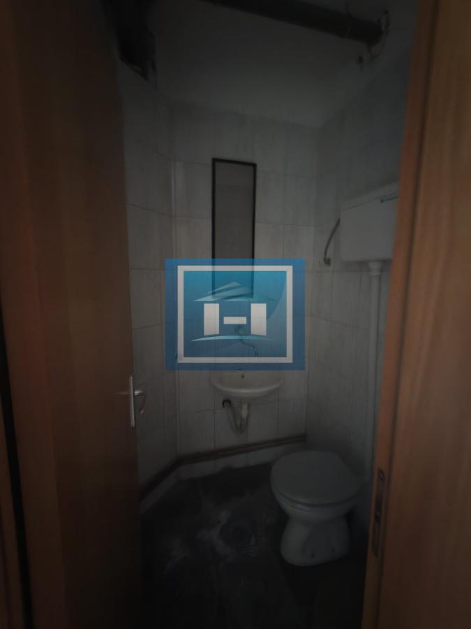 LOKAL U CENTRALNOM DELU JAGODINE SA VEOMA POVOLJNOM CENOM