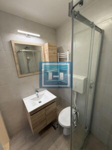 MODERAN, KOMPLETNO RENOVIRAN STAN 30 m² – IDEALAN ZA ŽIVOT I IZDAVANJE