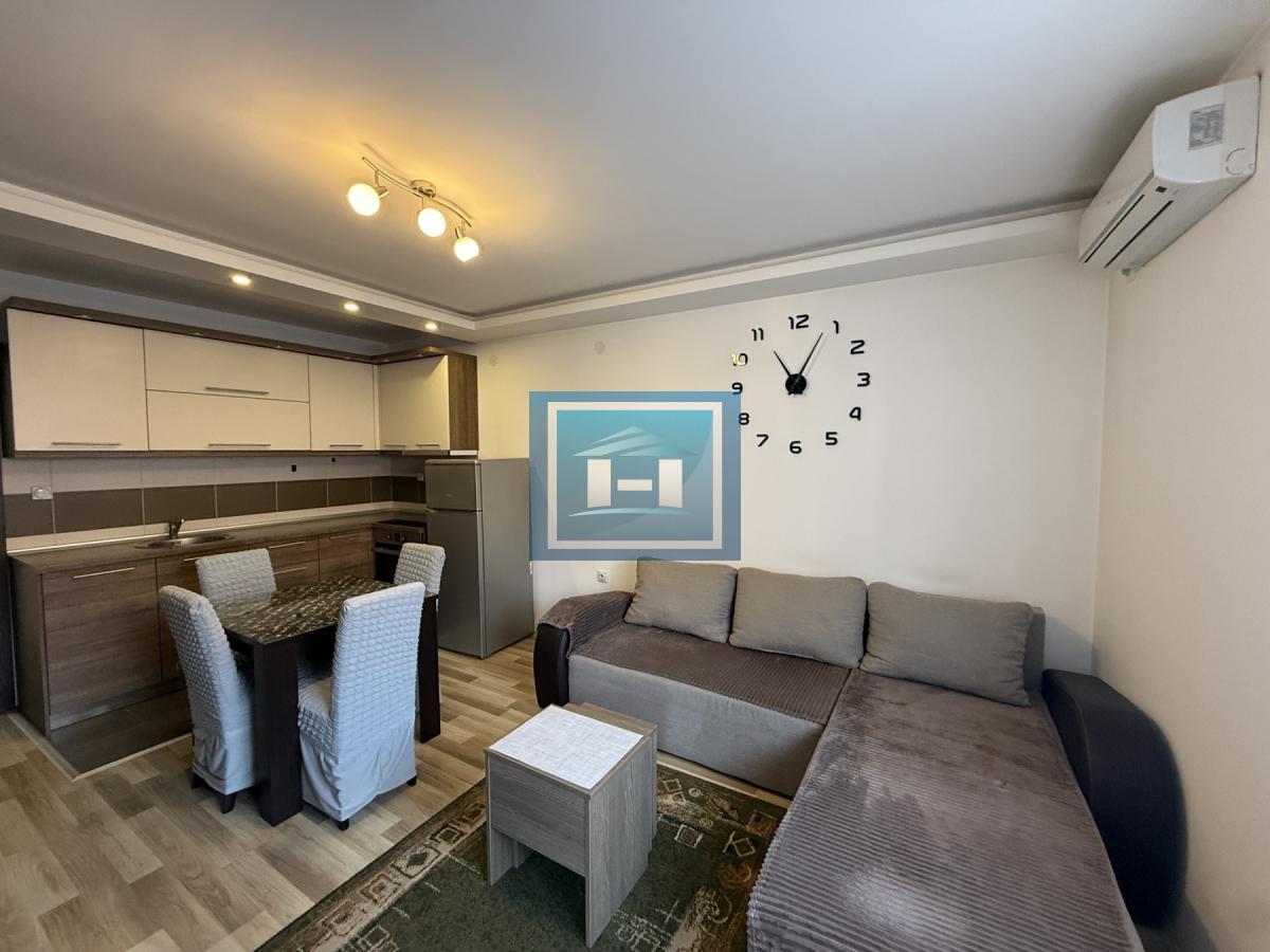 Izdaje se namešten jednosoban stan od 42 m² u blizini centra i Akva parka u Jagodini