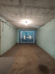 Stan od 45m2 sa garažom i ostavom od 35m2 na Strelištu