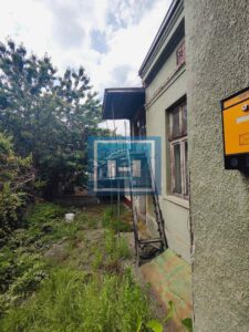 Starija kuća u centru grada retko u ponudi 79m2 sa pomoćnim objektim od 31m2