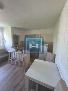 Dvosoban stan za izdavanje kod glavne pošte