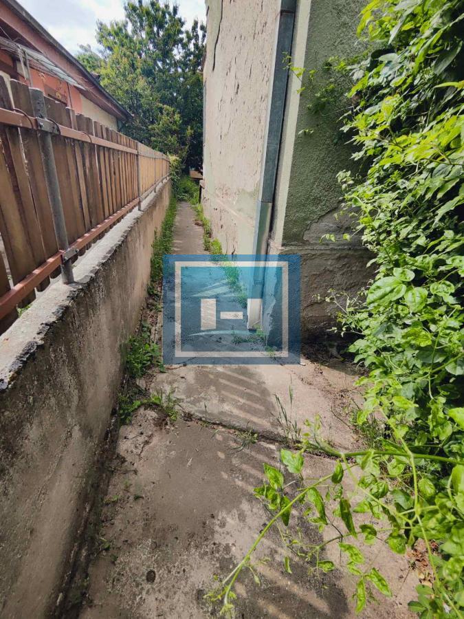 Starija kuća u centru grada retko u ponudi 79m2 sa pomoćnim objektim od 31m2