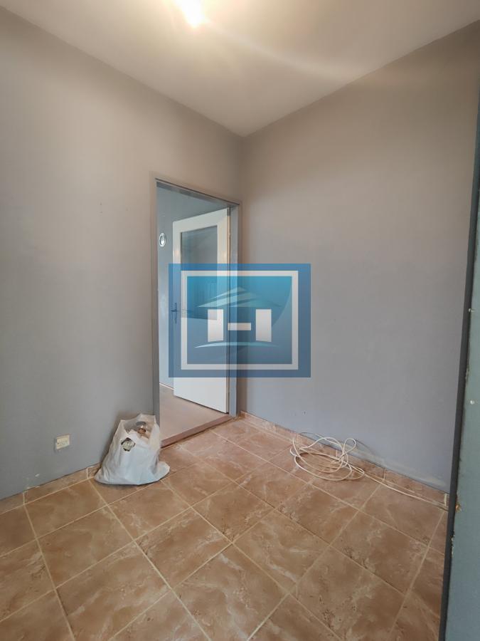 Stan od 45m2 sa garažom i ostavom od 35m2 na Strelištu