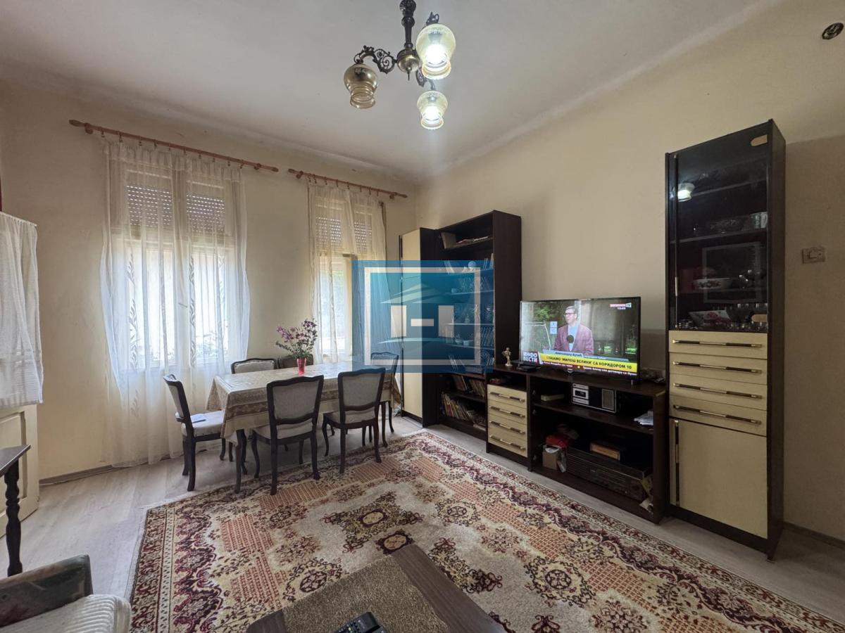 Kuća na odličnoj lokaciji-Opština u Ćupriji
