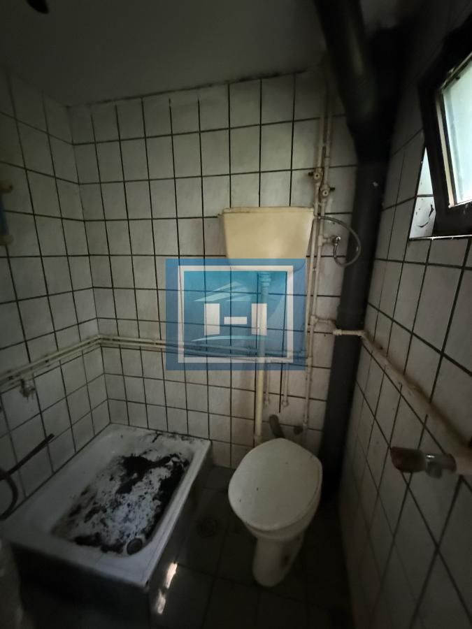 Kuća i parcela sa velikim potencijalom na odličnoj lokaciji