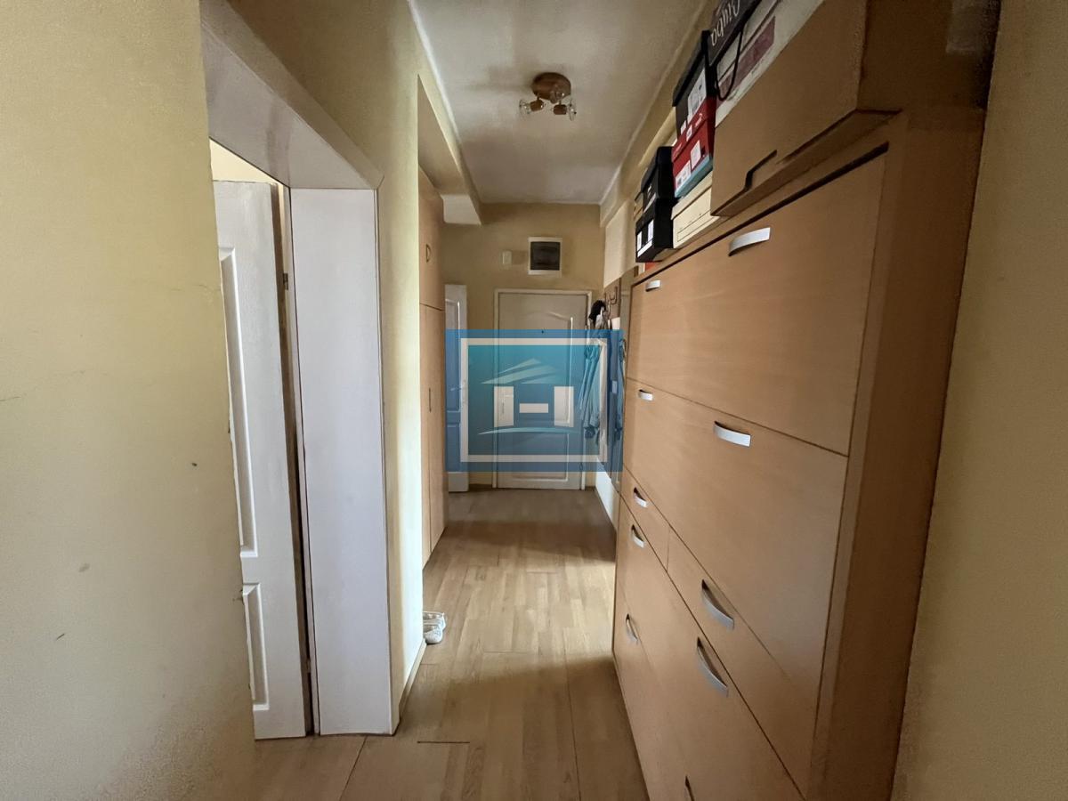 Dvosoban stan 58 m², prvi sprat