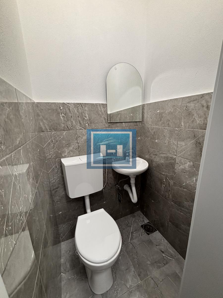 Poslovni prostor na maloj pijaci