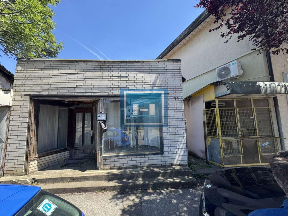 DVE KUĆE LOKAL I KIOSK NA ODLIČNOJ LOKACIJI