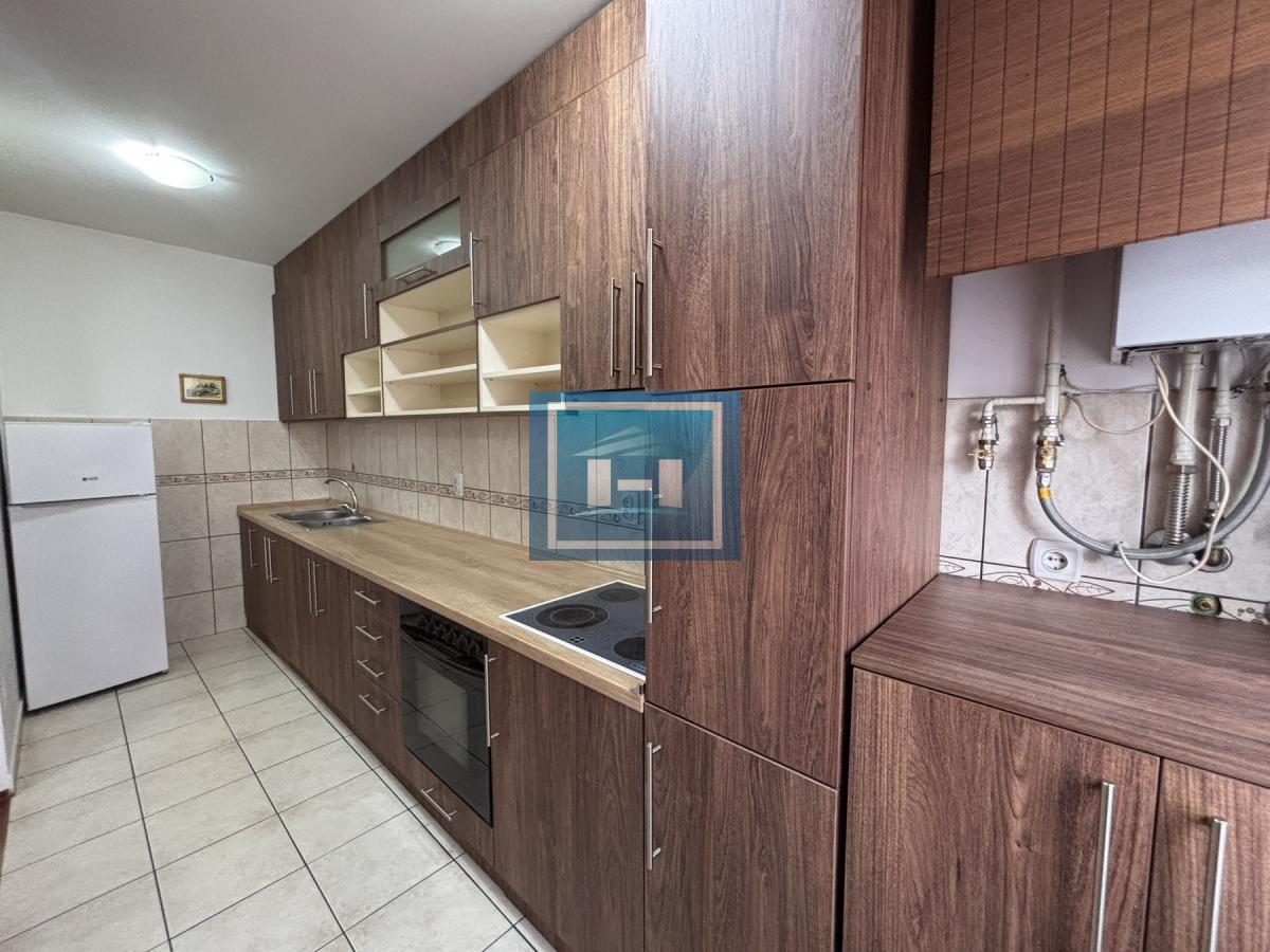 Stan koji osvaja izgledom, a zadržava funkcionalnošću – centar grada, 56m²