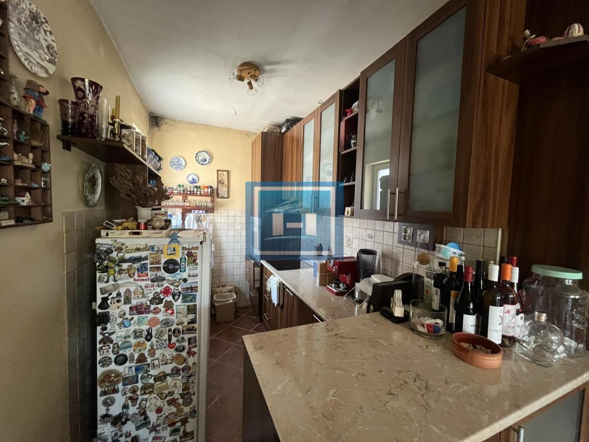 Dvosoban stan 58 m², prvi sprat