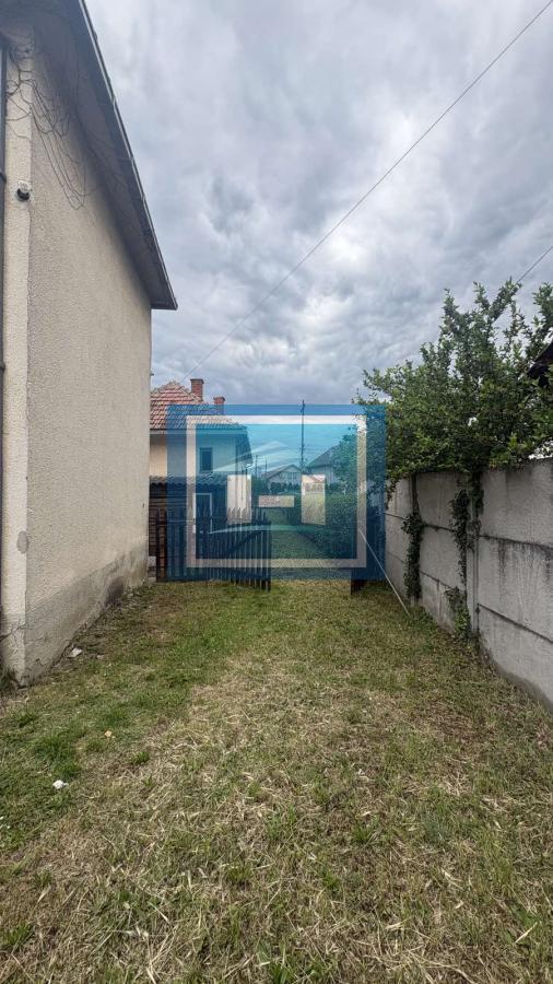 Kuća na odličnoj lokaciji -glavni put,na samo par kilometra od grada