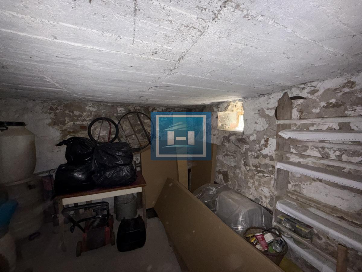 KUĆA U CENTRU GRADA – LOKACIJA KOJA SE RETKO POJAVLJUJE NA TRŽIŠTU!