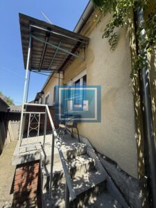 KUĆA U CENTRU GRADA – LOKACIJA KOJA SE RETKO POJAVLJUJE NA TRŽIŠTU!