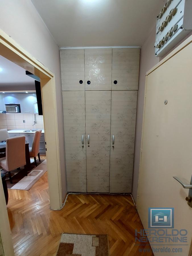 Jednoiposoban stan za izdavanje u naselju Tabane
