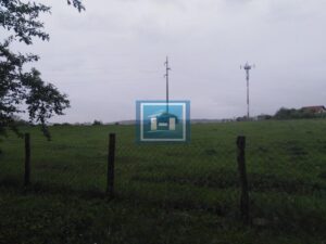 Na prodaju kuća sa velikim placem