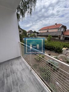 Kompletno renoviran stan na odličnoj lokaciji – useljiv bez ulaganja