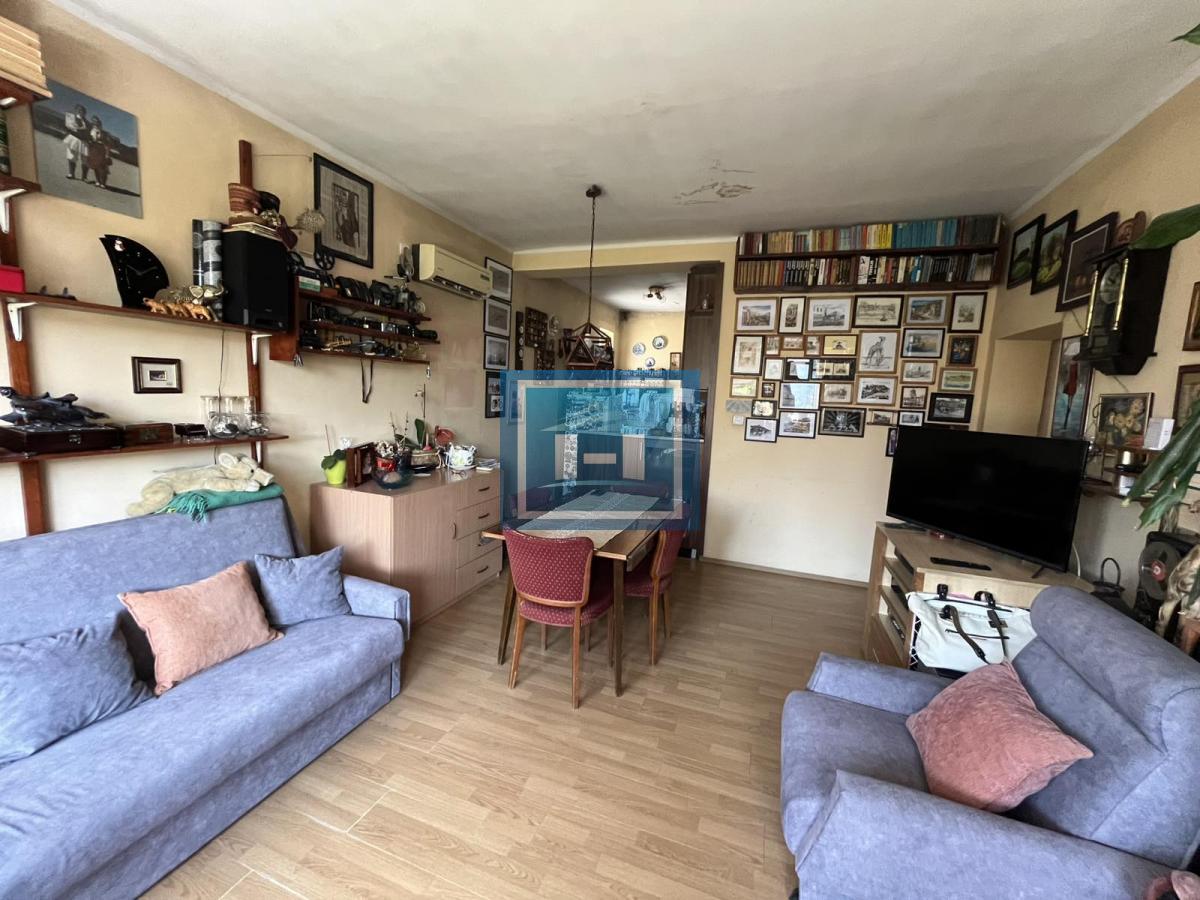Dvosoban stan 58 m², prvi sprat