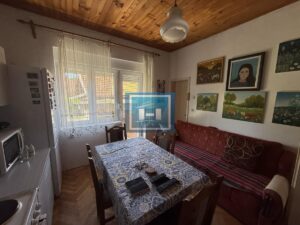 KUĆA U CENTRU GRADA – LOKACIJA KOJA SE RETKO POJAVLJUJE NA TRŽIŠTU!