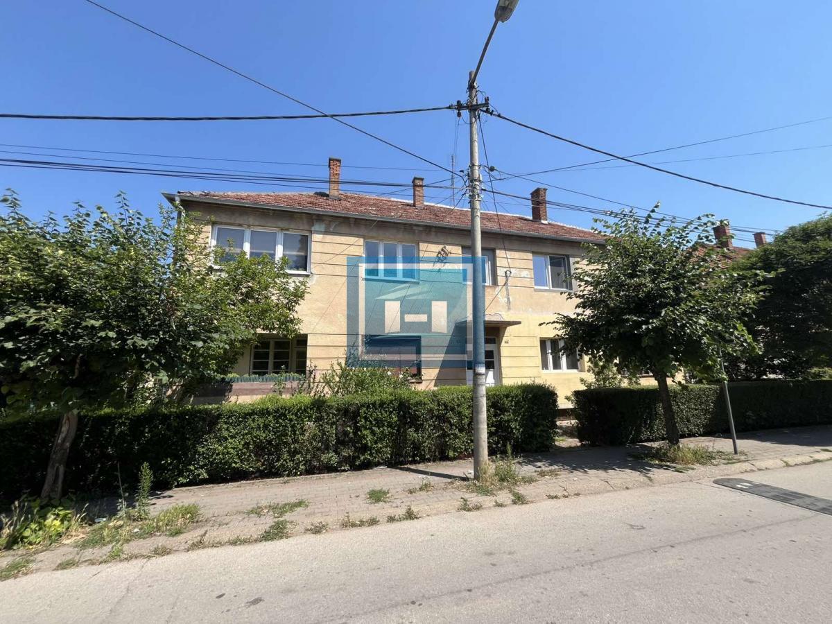 Dvosoban stan 58 m², prvi sprat