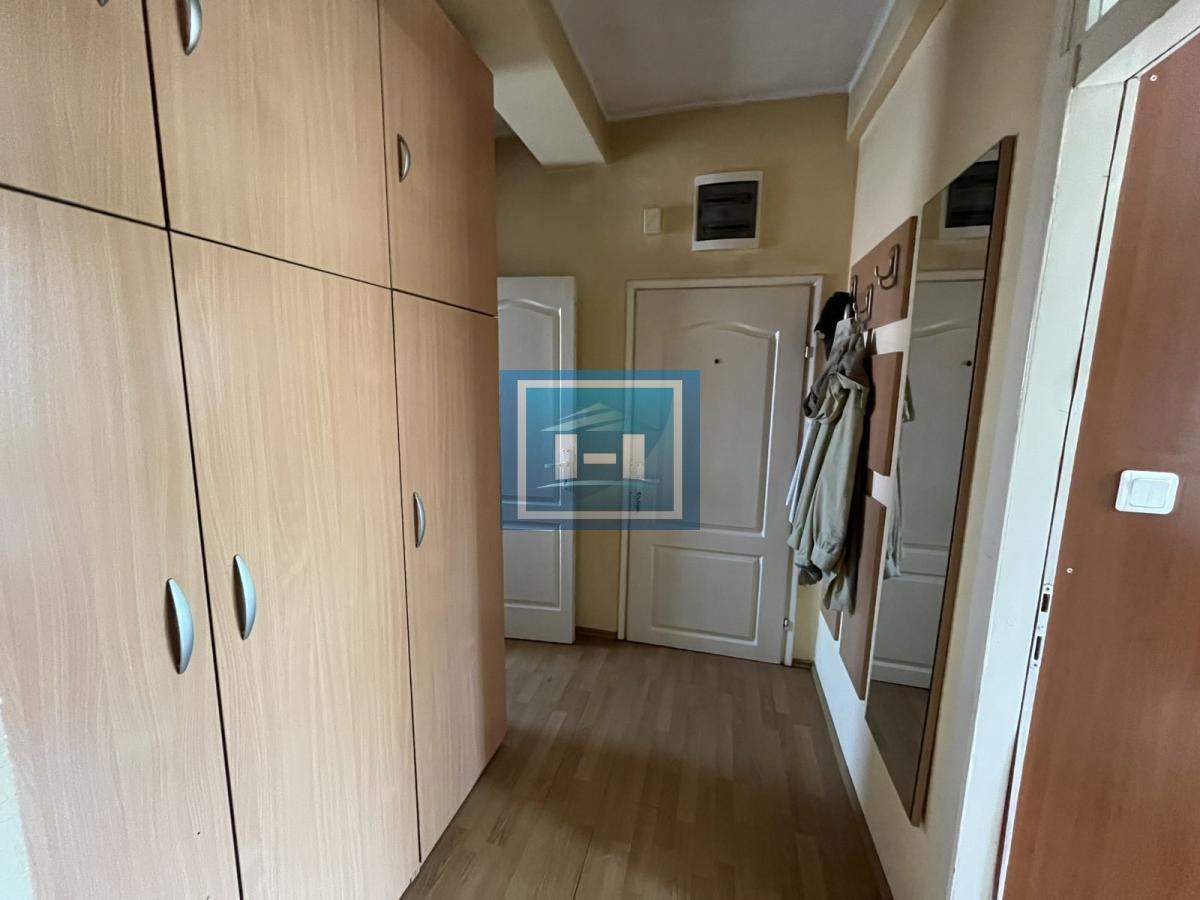 Dvosoban stan 58 m², prvi sprat