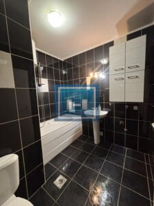 Stan koji osvaja izgledom, a zadržava funkcionalnošću – centar grada, 56m²