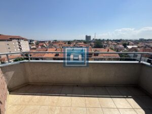 Trosoban stan sa velikim potencijalom