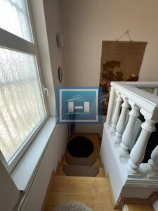 Kompletno nameštena porodična kuća